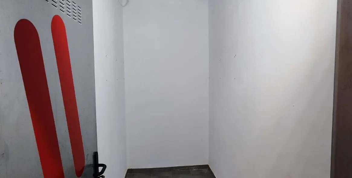 Alquiler a largo plazo de apartamento en planta media en Cancelada 61