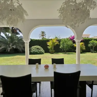 Long-term rent of detached villa in Estepona