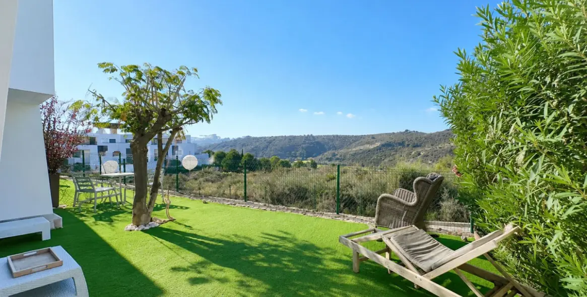 Venta de apartamento en planta baja en Casares Playa 25