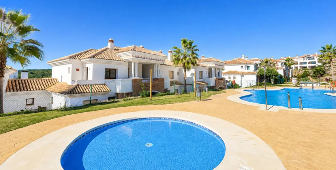 Venta de apartamento en planta baja en Casares Playa 26