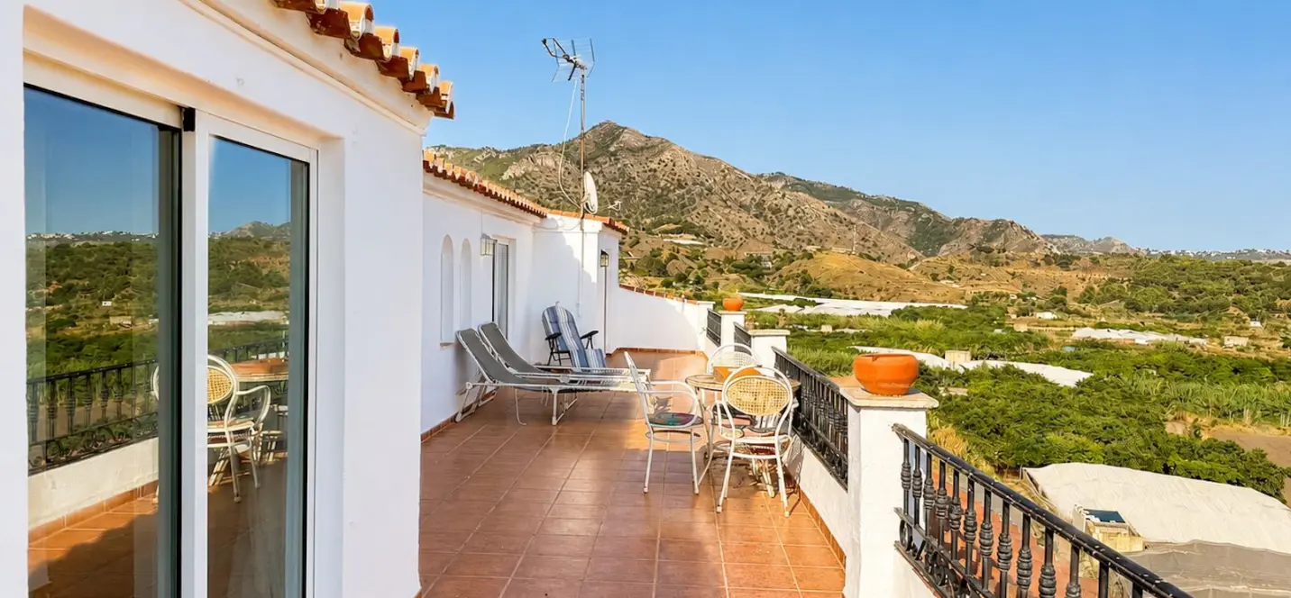 Sale of penthouse in Maro 0