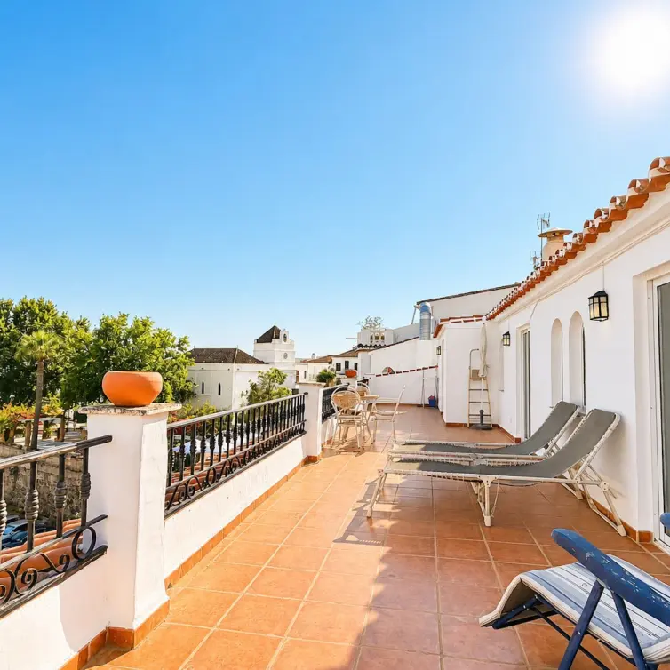 Sale of penthouse in Maro