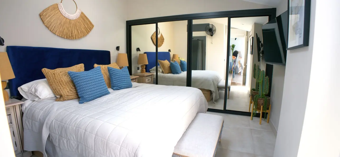 Sale of penthouse in Estepona 3