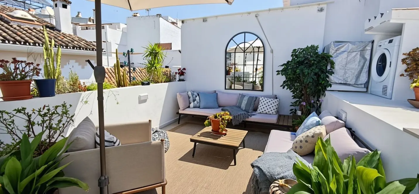 Sale of penthouse in Estepona 4