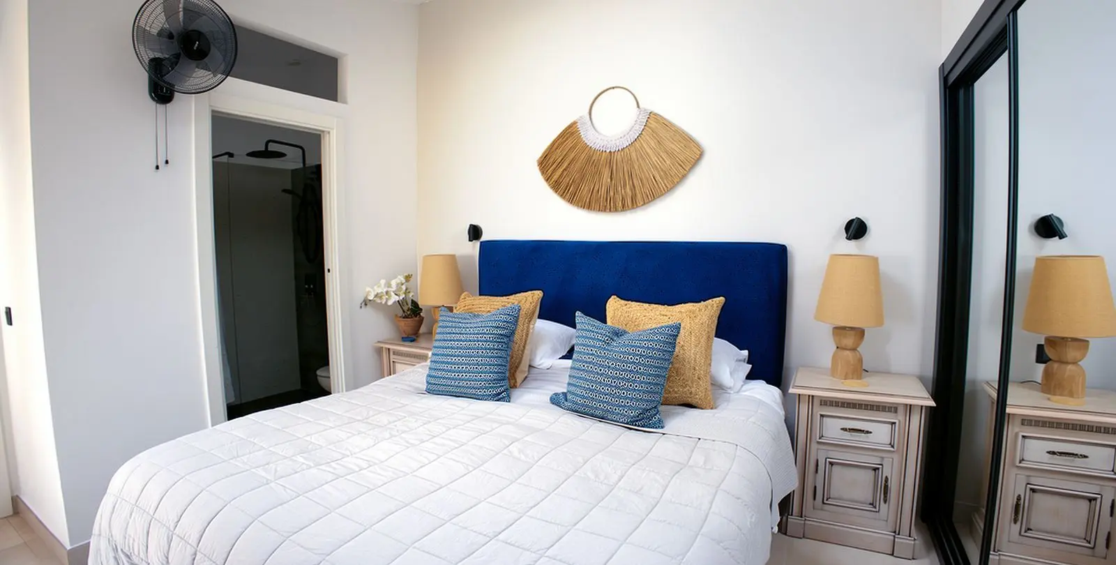 Sale of penthouse in Estepona 13