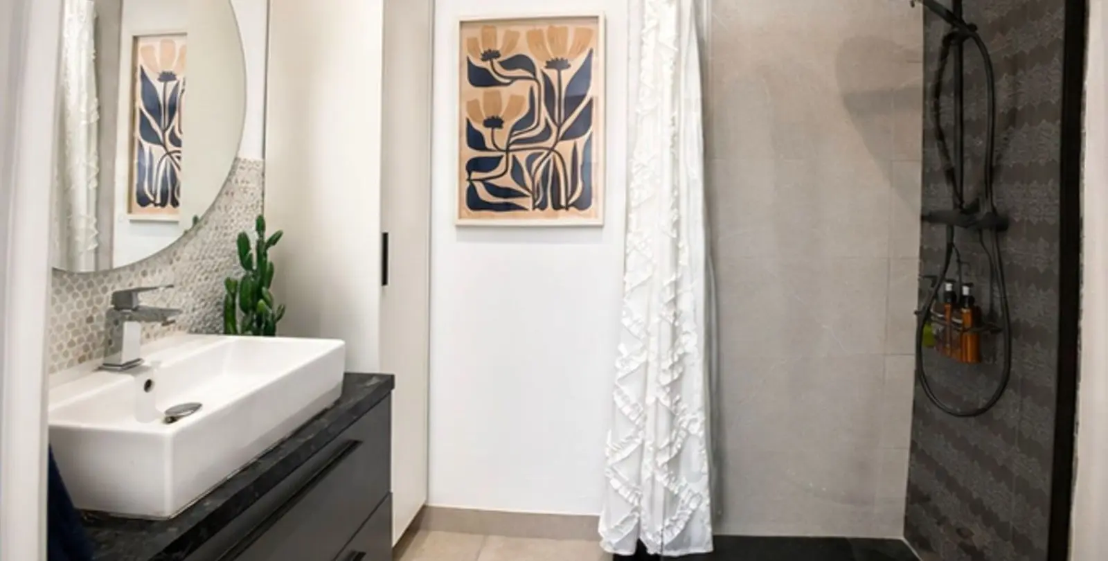 Sale of penthouse in Estepona 16