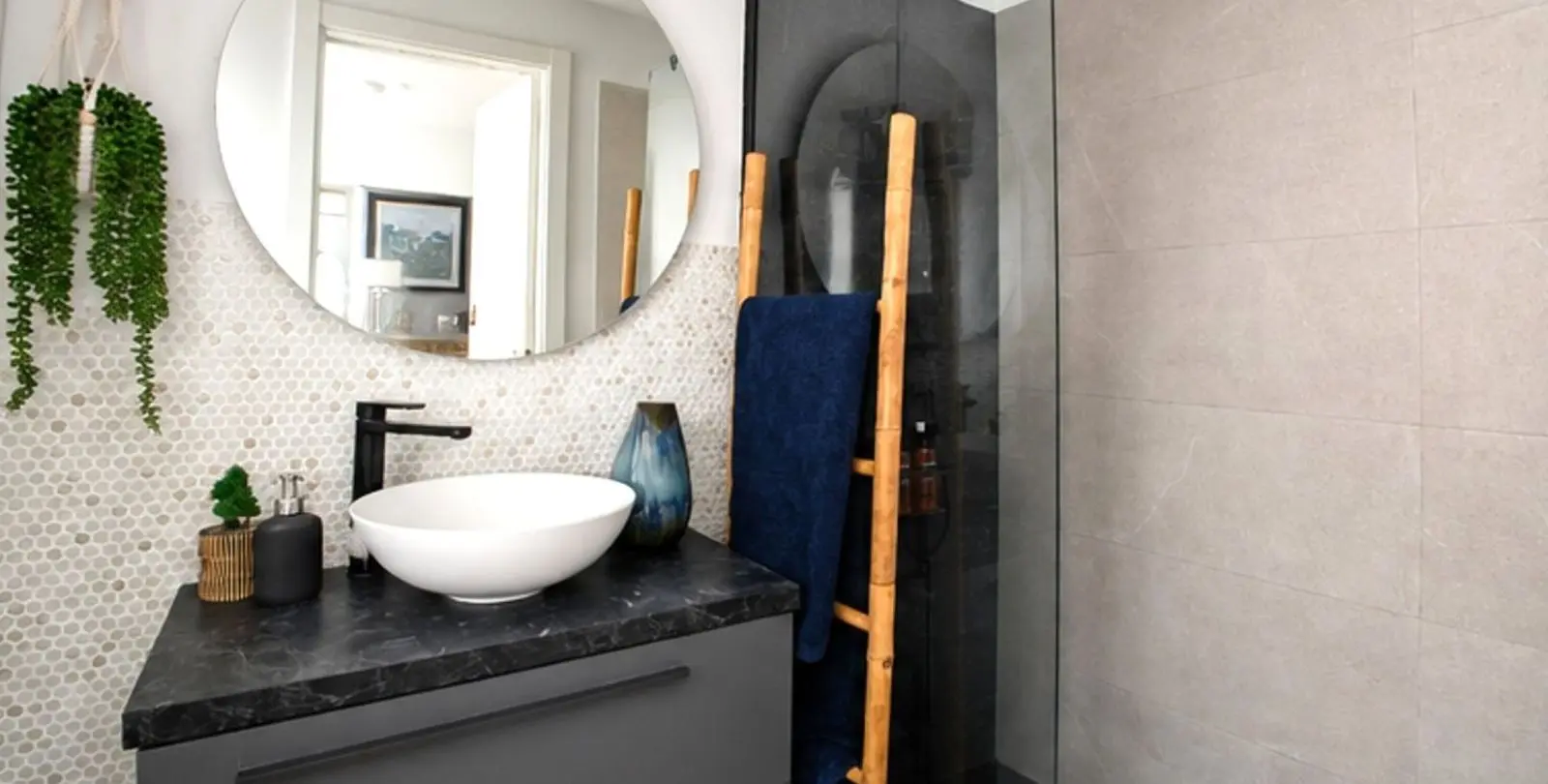 Sale of penthouse in Estepona 17