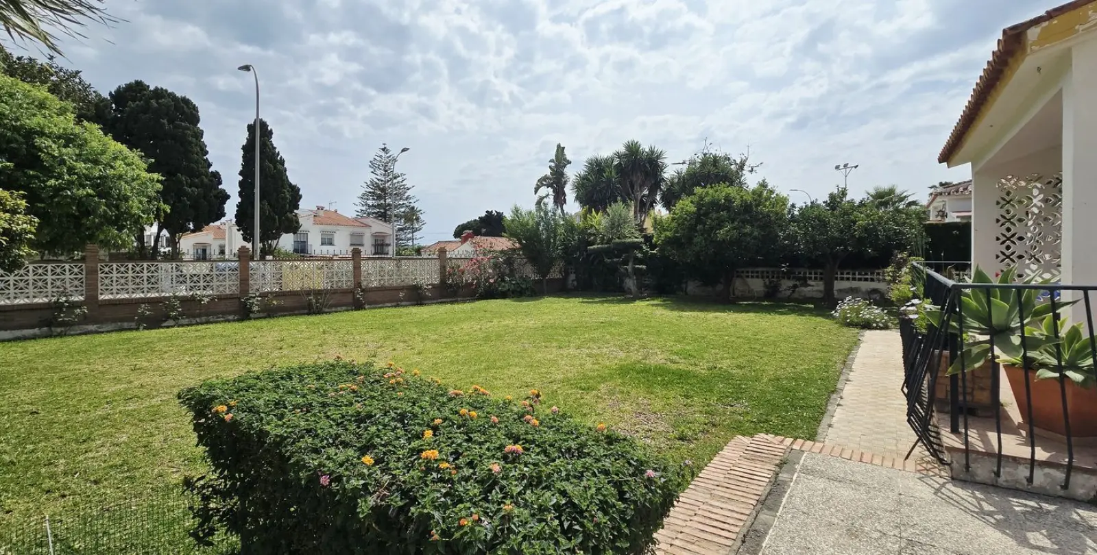 Venta de villa independiente en Rincón de la Victoria 16