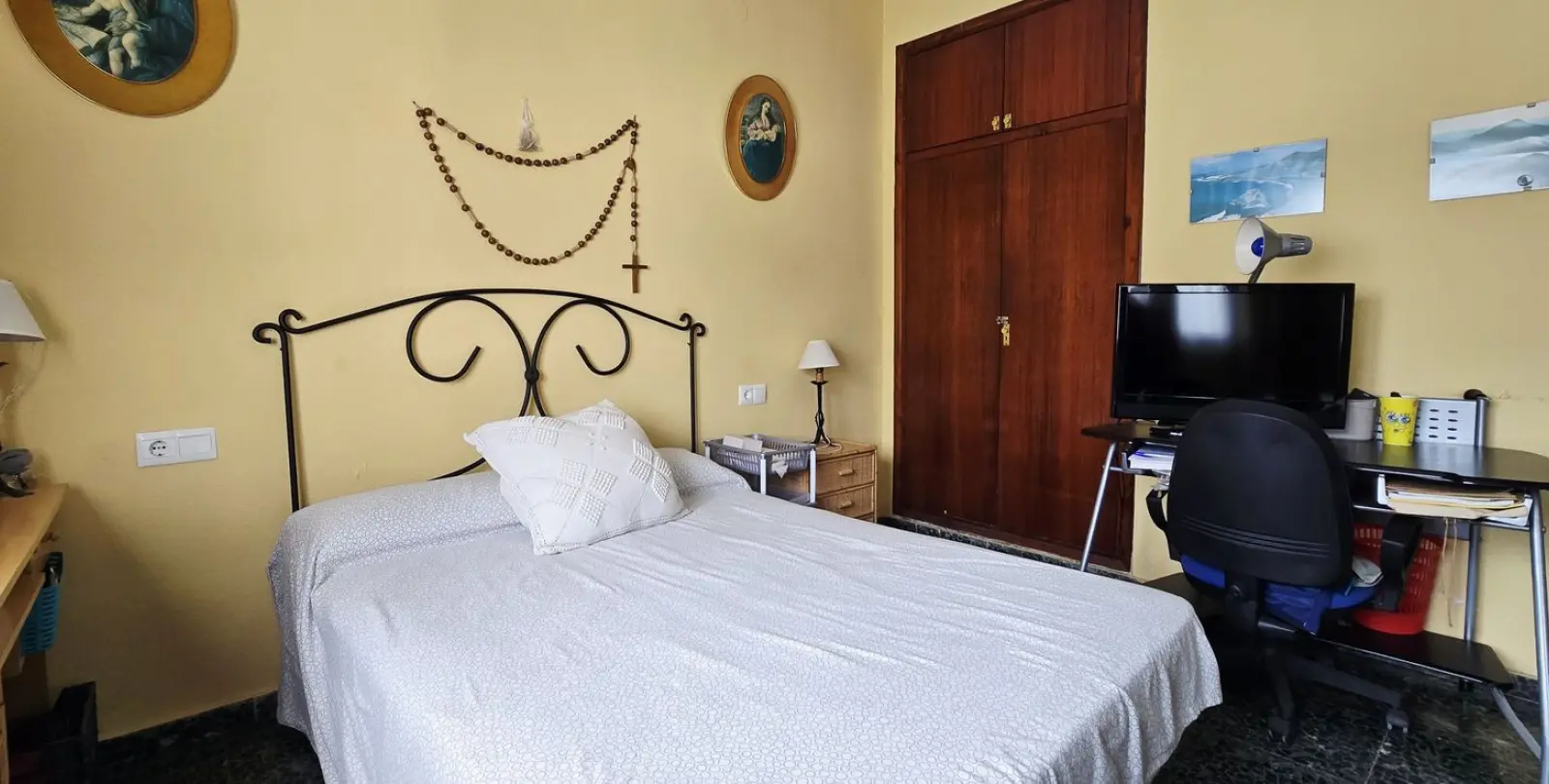 Venta de villa independiente en Rincón de la Victoria 35