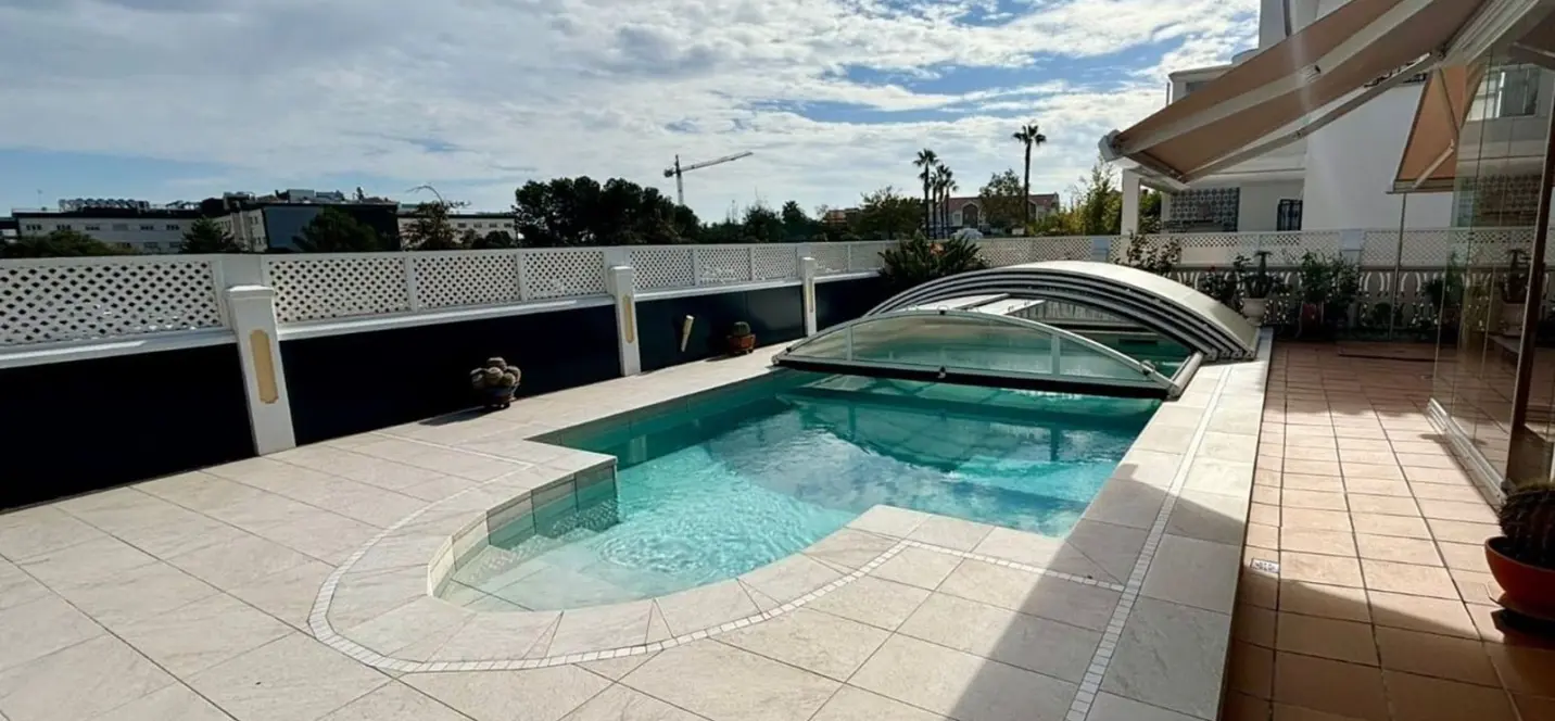Venta de villa independiente en Torre del Mar 1