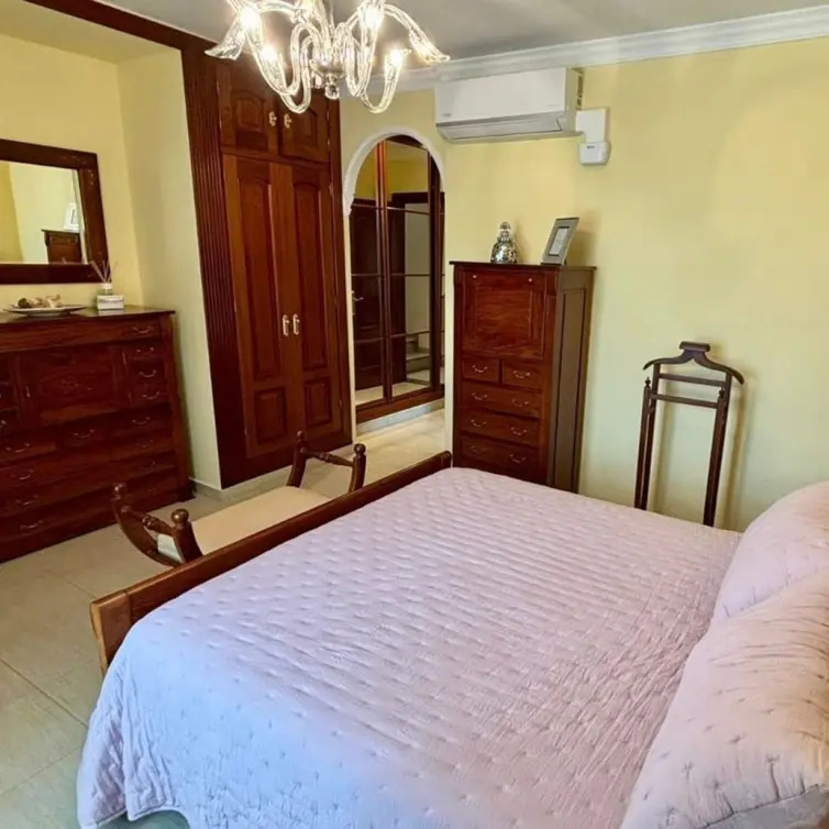 Venta de villa independiente en Torre del Mar