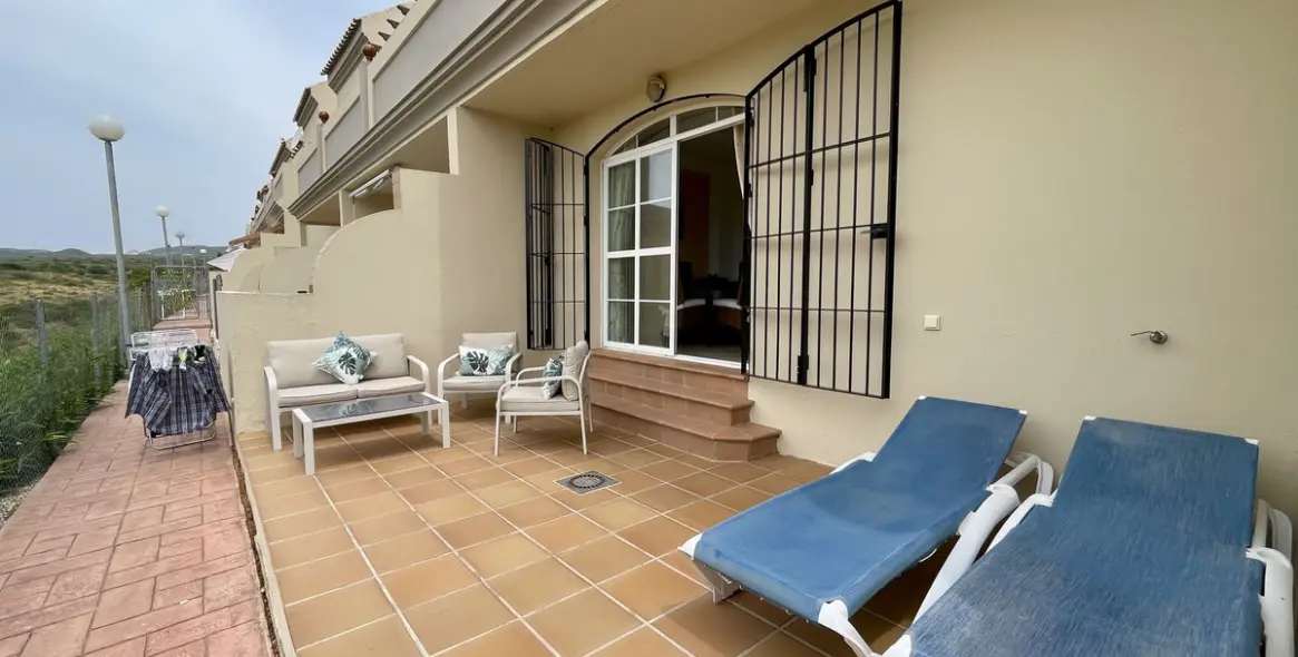 Sale of townhouse in La Duquesa 8