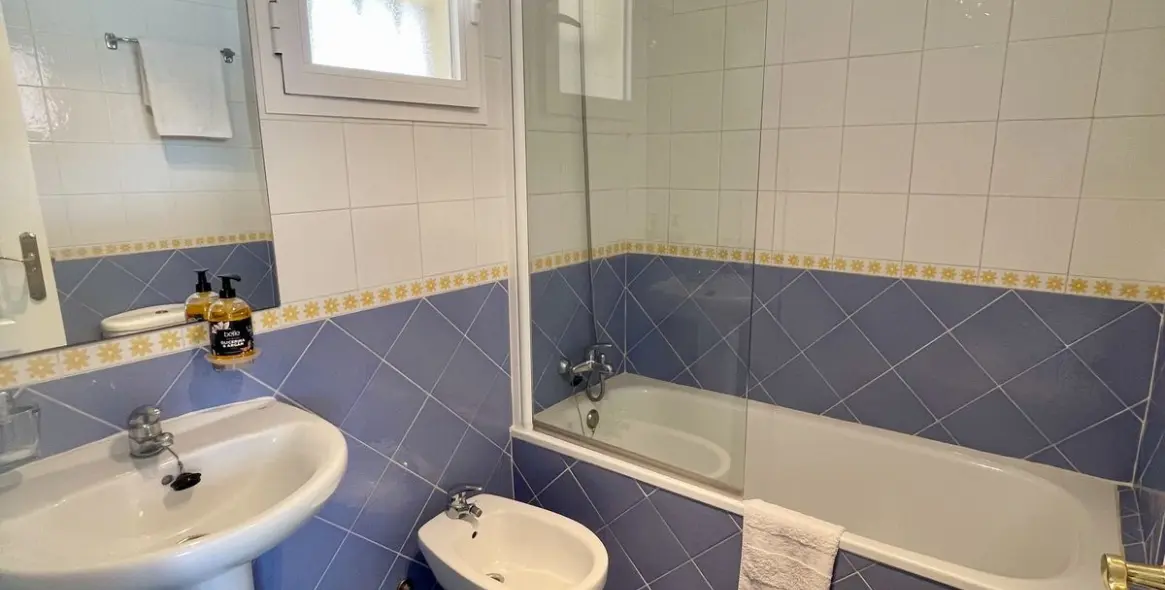 Sale of townhouse in La Duquesa 15