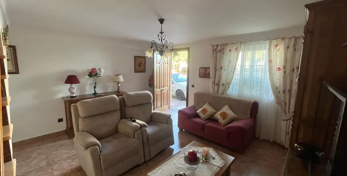 Продажа таунхауса в Estepona 3