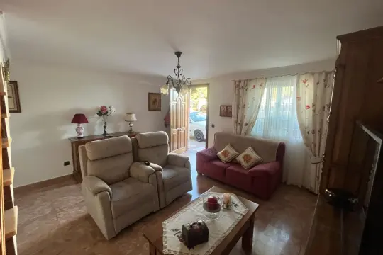 Image 4 thumb