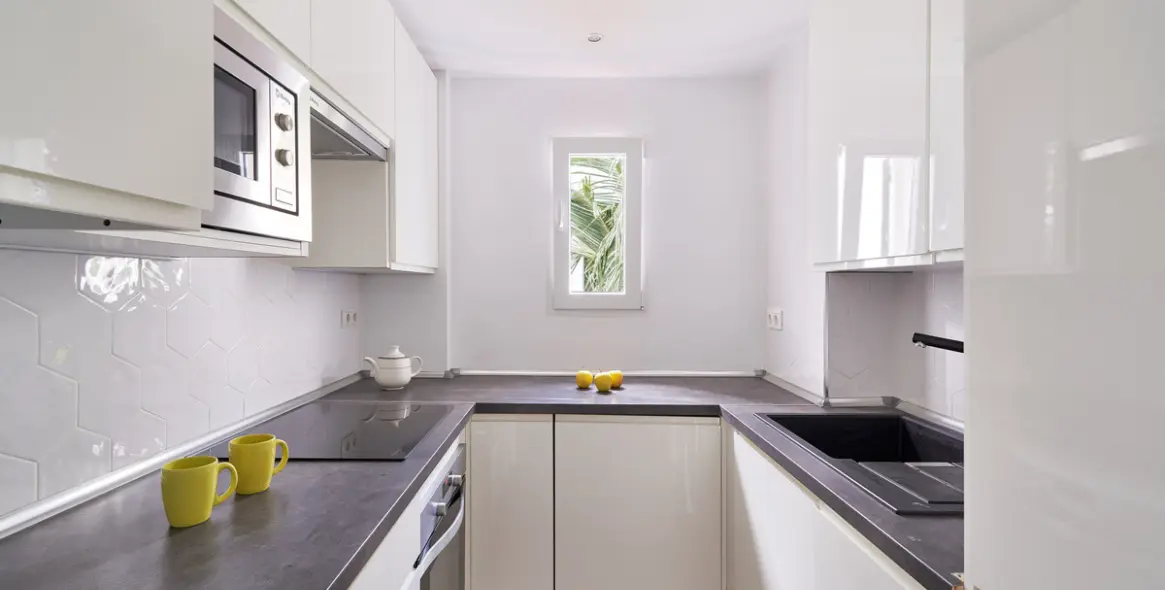 Продажа апартаментов на среднем этаже в Elviria 14