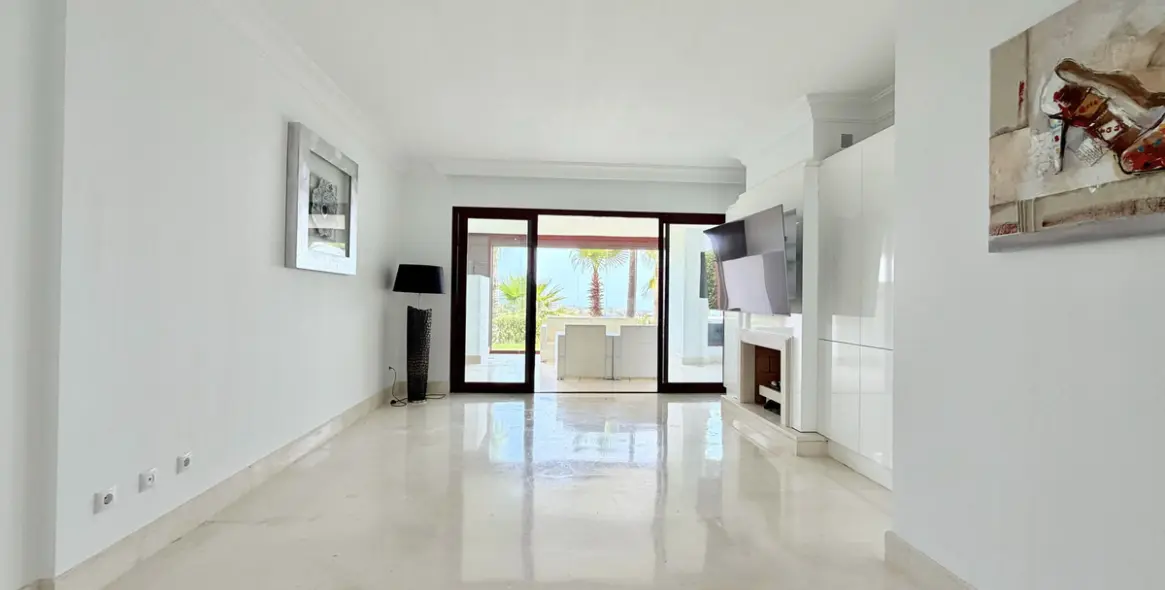 Sale of ground floor apartment in Los Flamingos 3