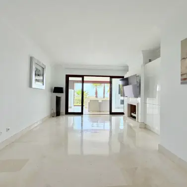Sale of ground floor apartment in Los Flamingos