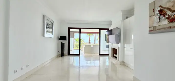 Sale of ground floor apartment in Los Flamingos 2