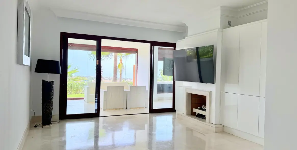 Sale of ground floor apartment in Los Flamingos 4