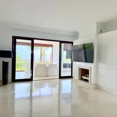 Sale of ground floor apartment in Los Flamingos