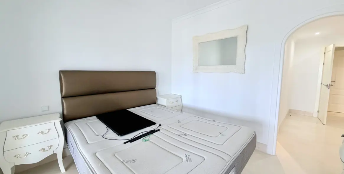 Sale of ground floor apartment in Los Flamingos 12