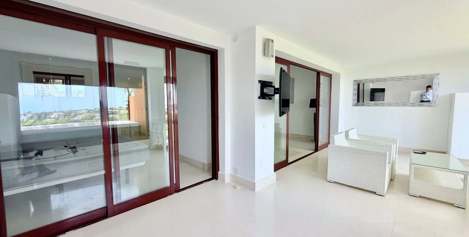 Продажа апартаментов на первом этаже в Los Flamingos 8