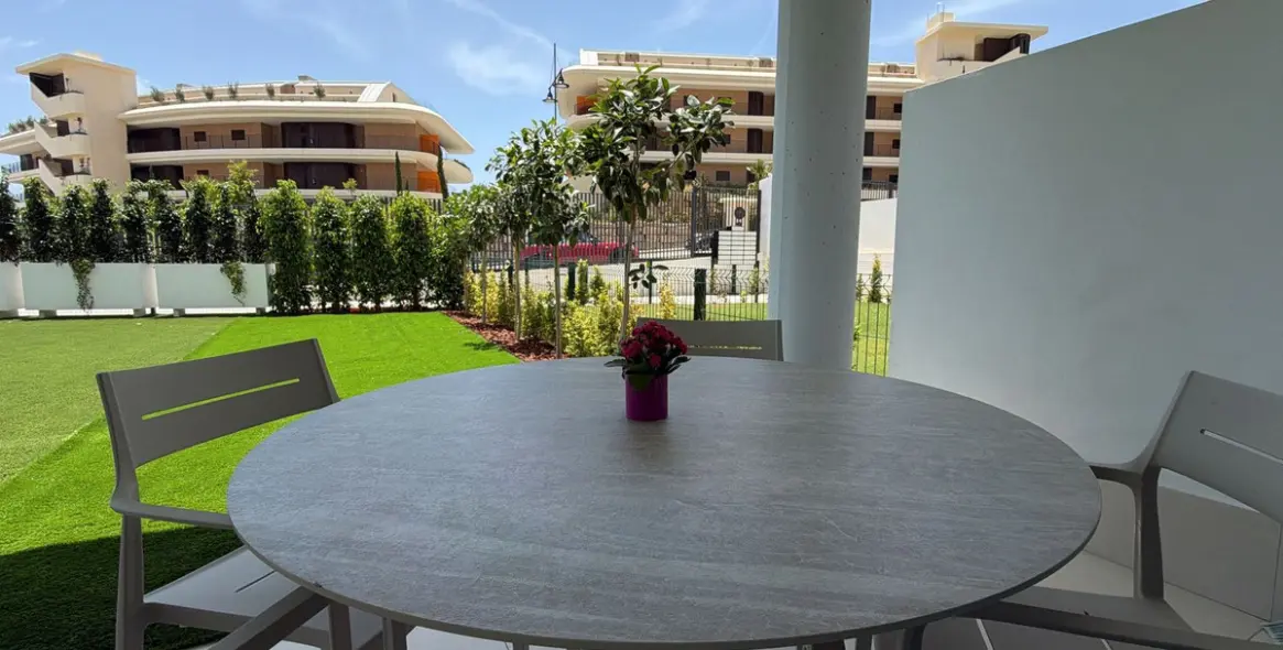 Sale of ground floor apartment in Fuengirola 5