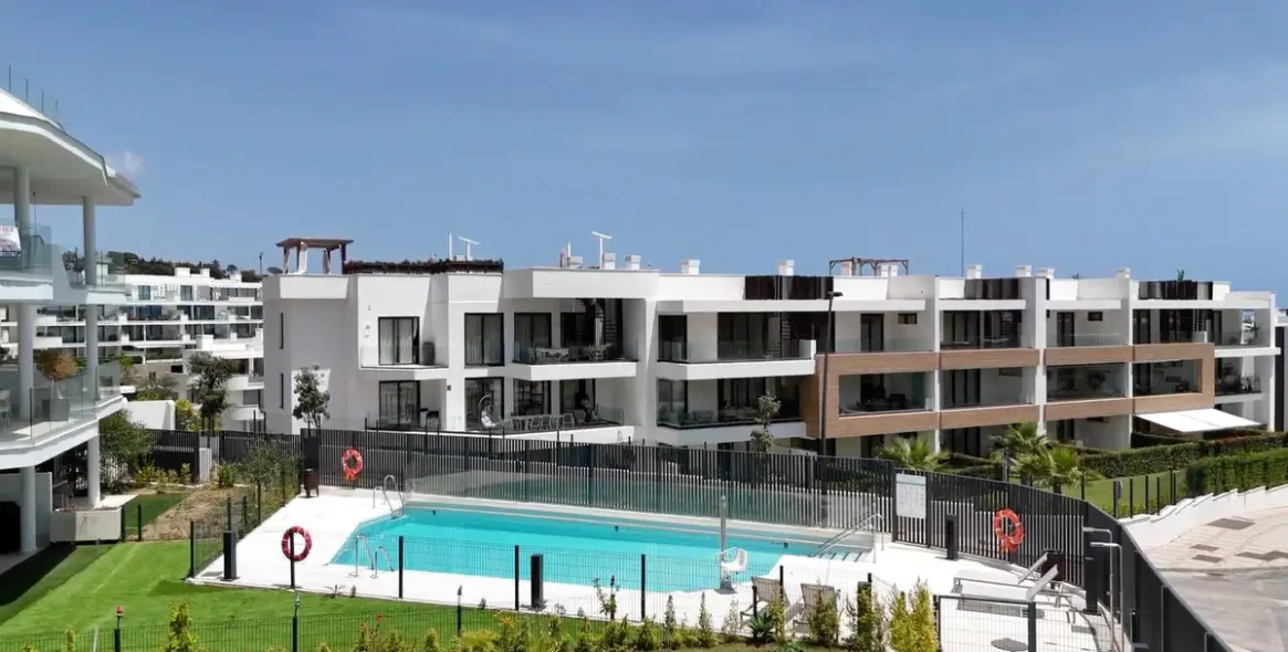 Sale of ground floor apartment in Fuengirola 24