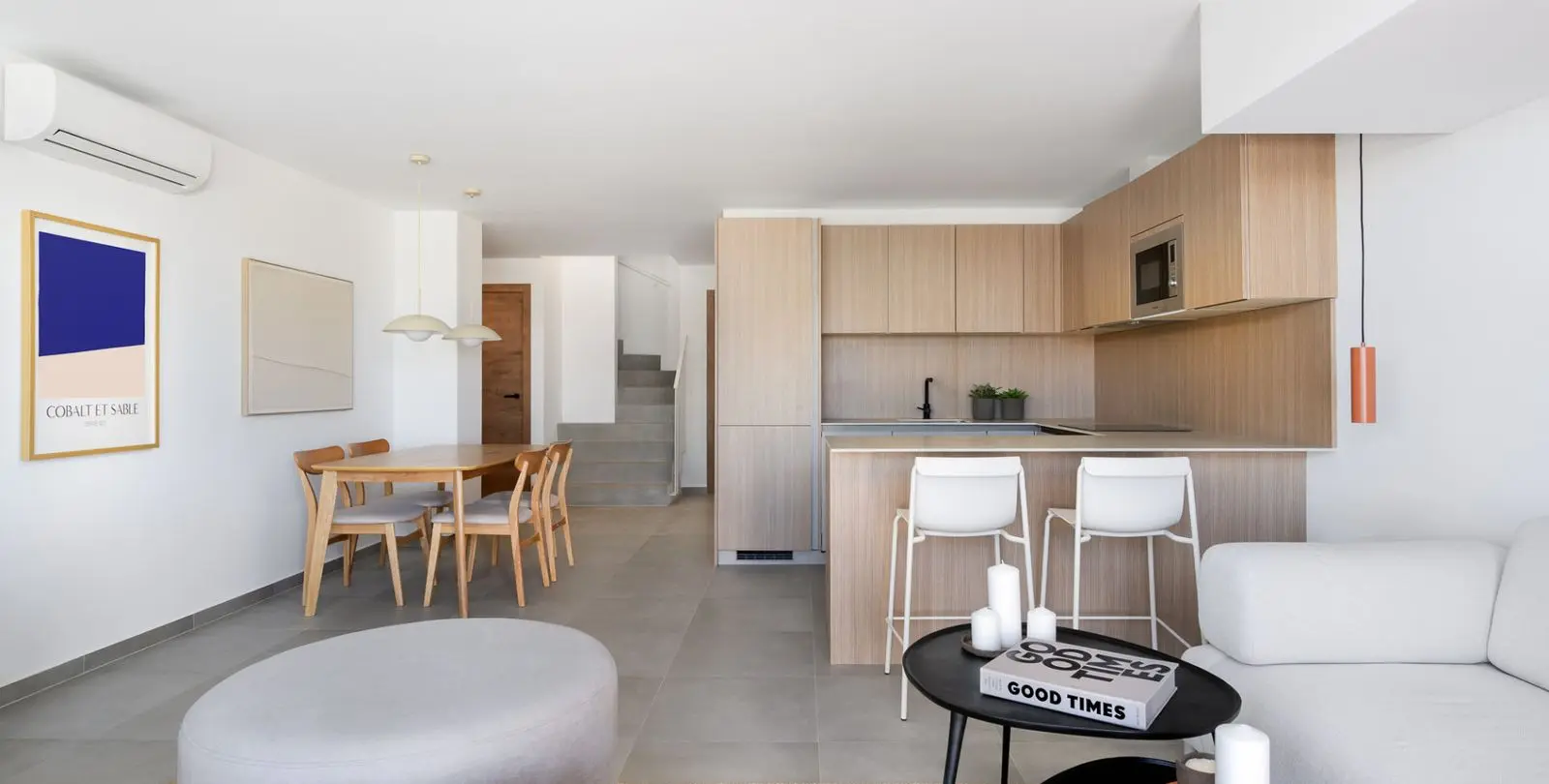 Venta de apartamento en planta baja en El Paraiso 7