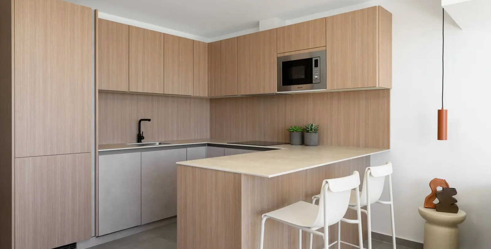 Venta de apartamento en planta baja en El Paraiso 8