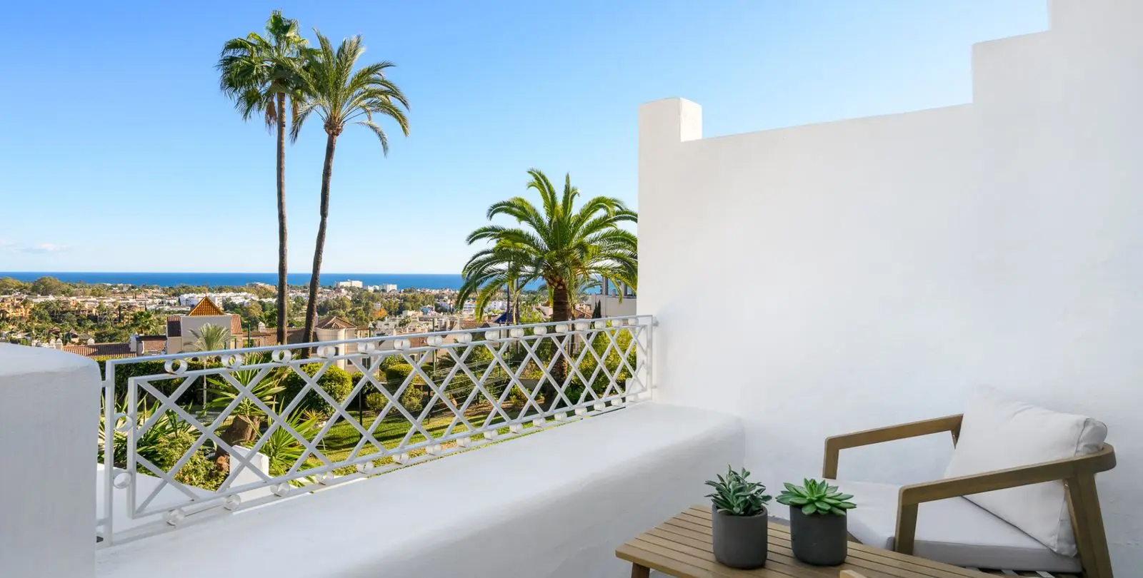 Venta de apartamento en planta baja en El Paraiso 22