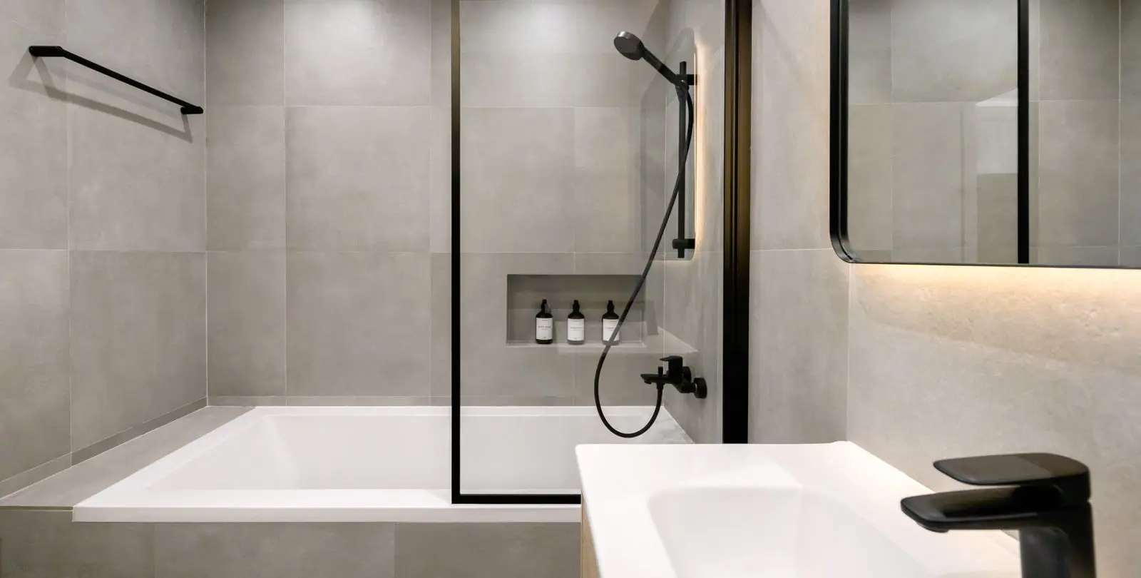 Venta de apartamento en planta baja en El Paraiso 25