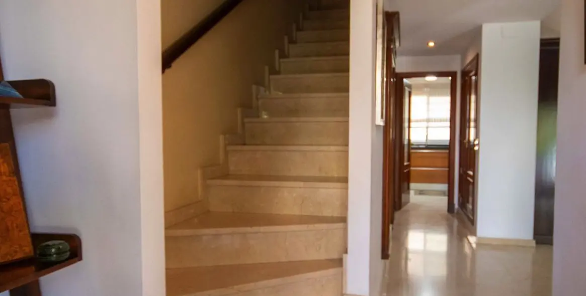 Продажа таунхауса в Estepona 10