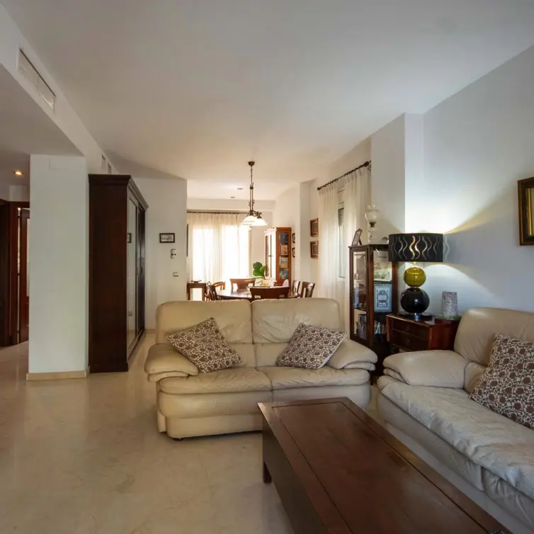 Sale of townhouse in Estepona