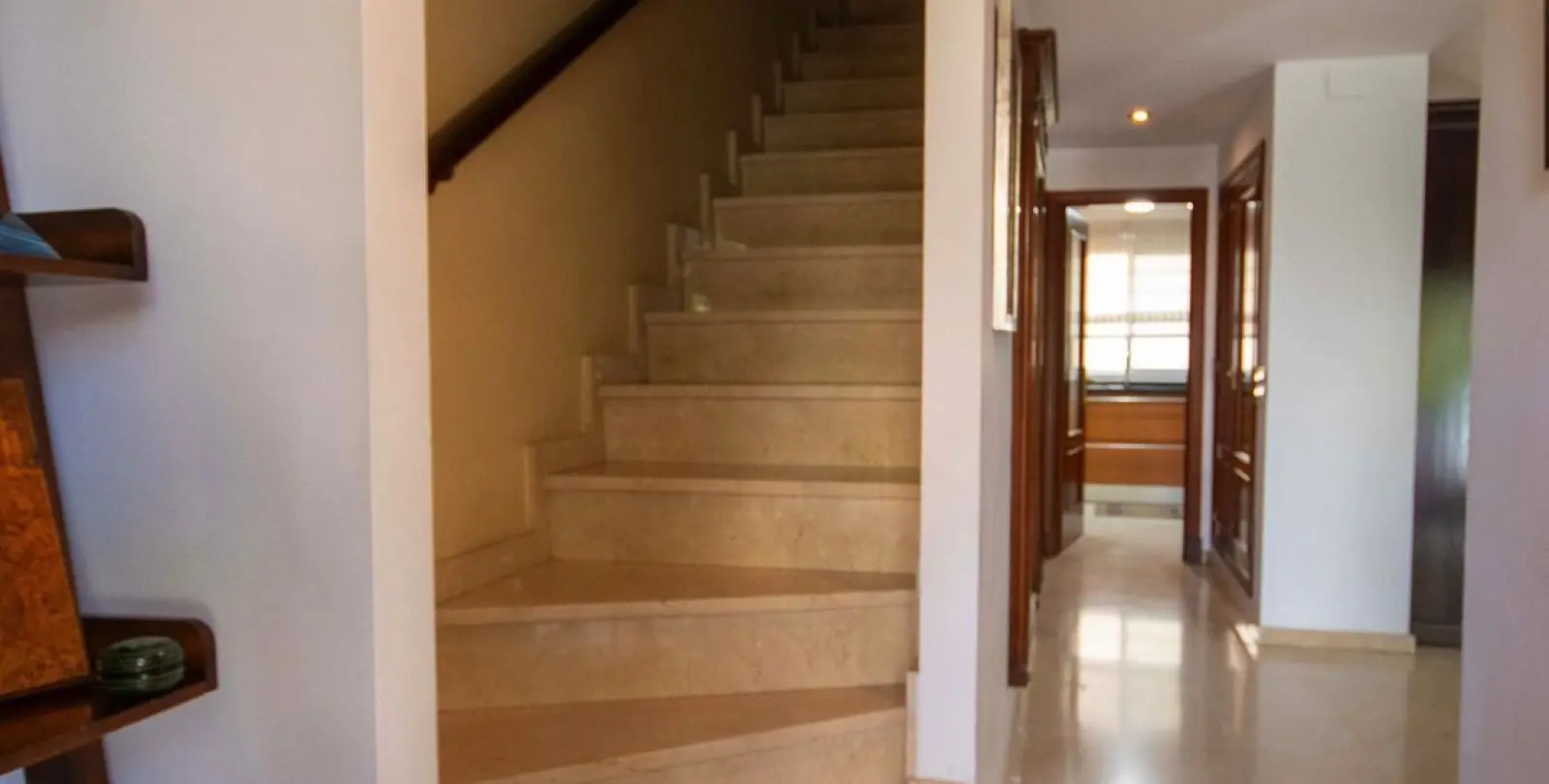 Sale of townhouse in Estepona 10