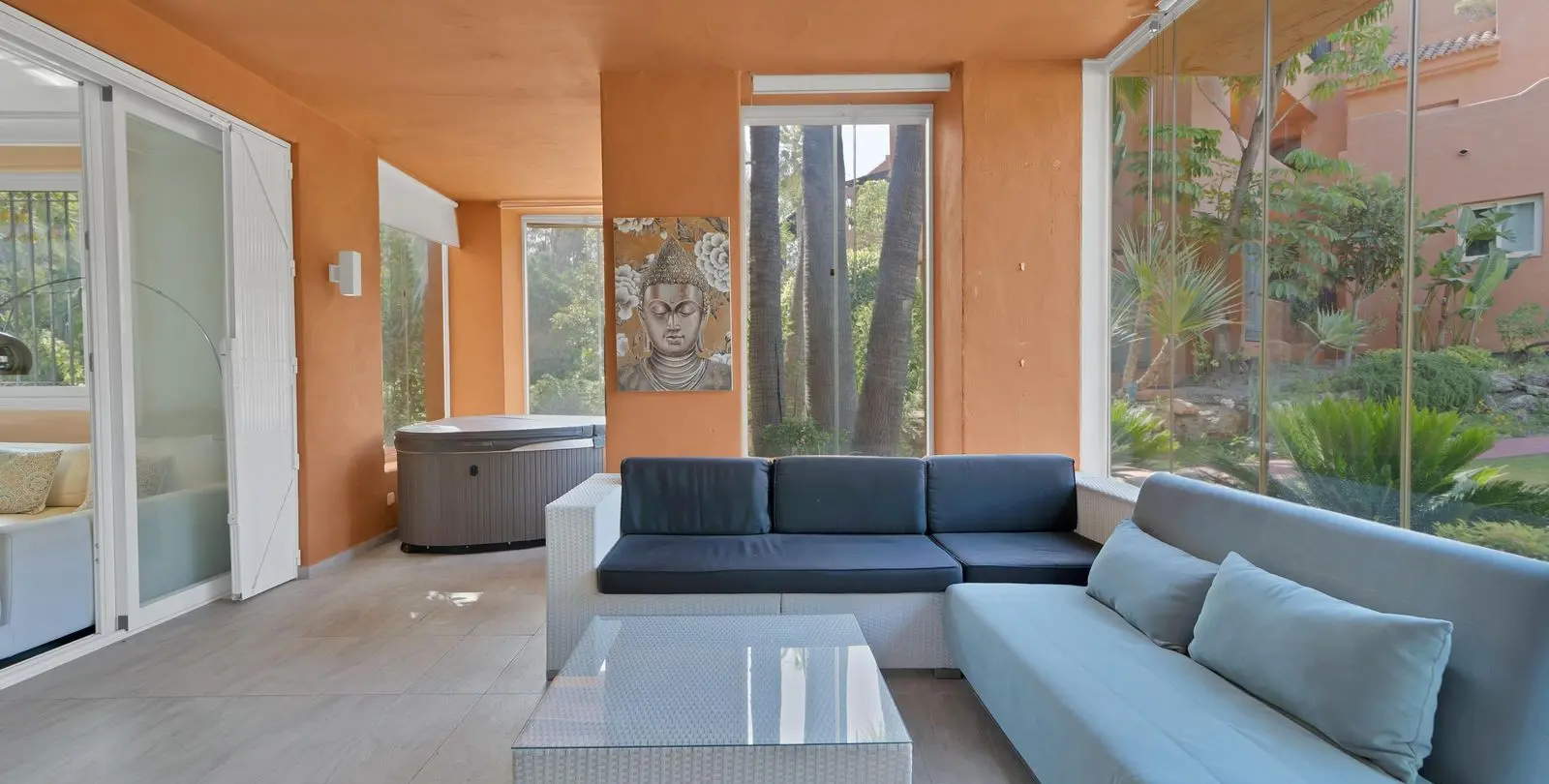 Venta de apartamento en planta baja en Marbella 6