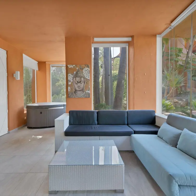 Venta de apartamento en planta baja en Marbella