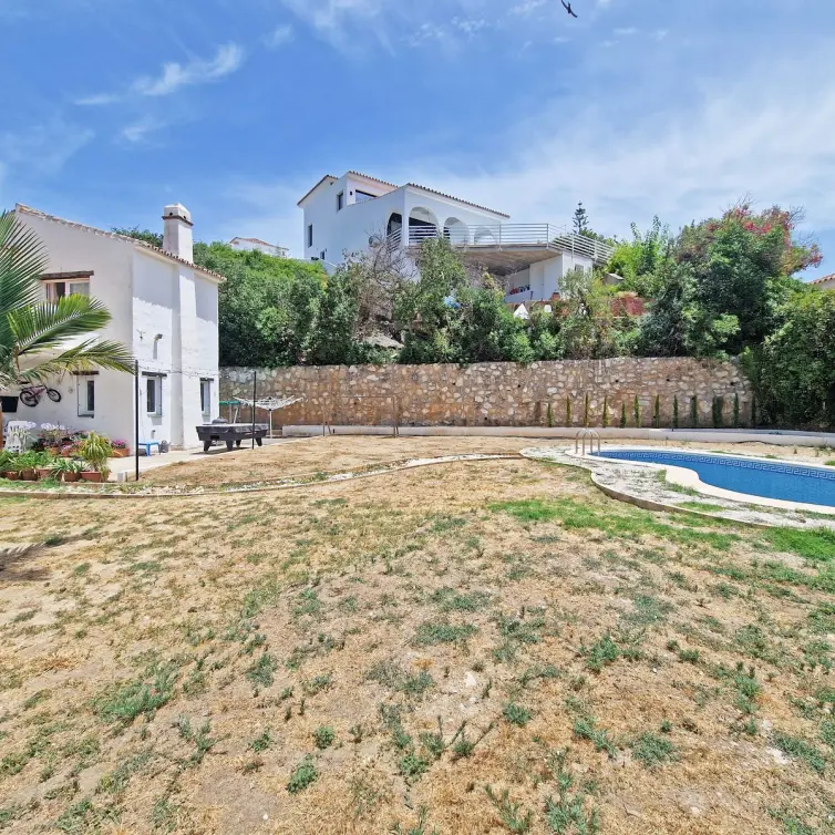 Sale of detached villa in Calahonda