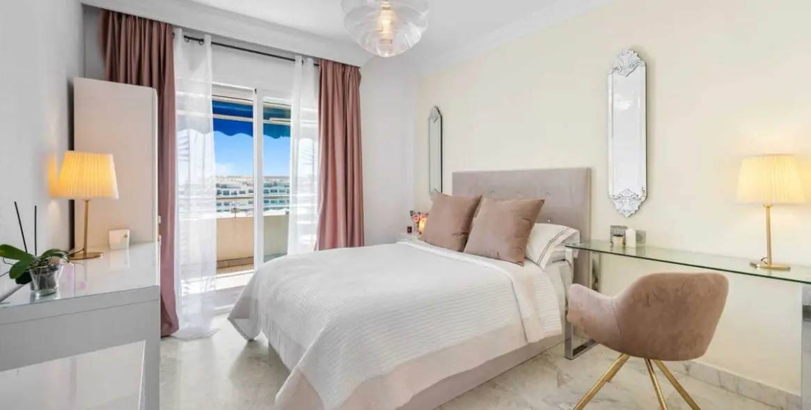 Продажа пентхауса в Puerto Banús 21