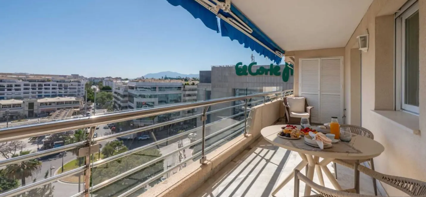 Venta de ático en Puerto Banús 0