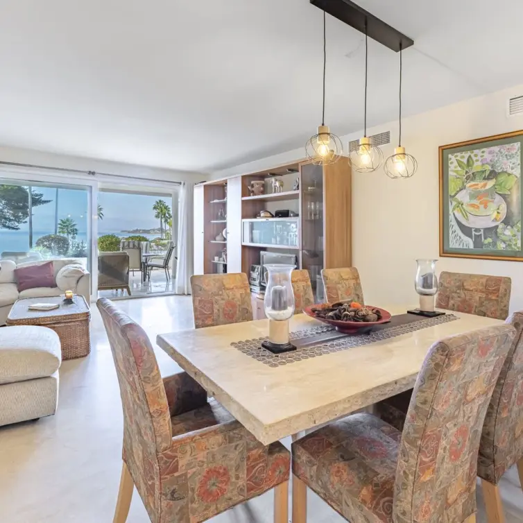 Venta de apartamento en planta baja en Estepona