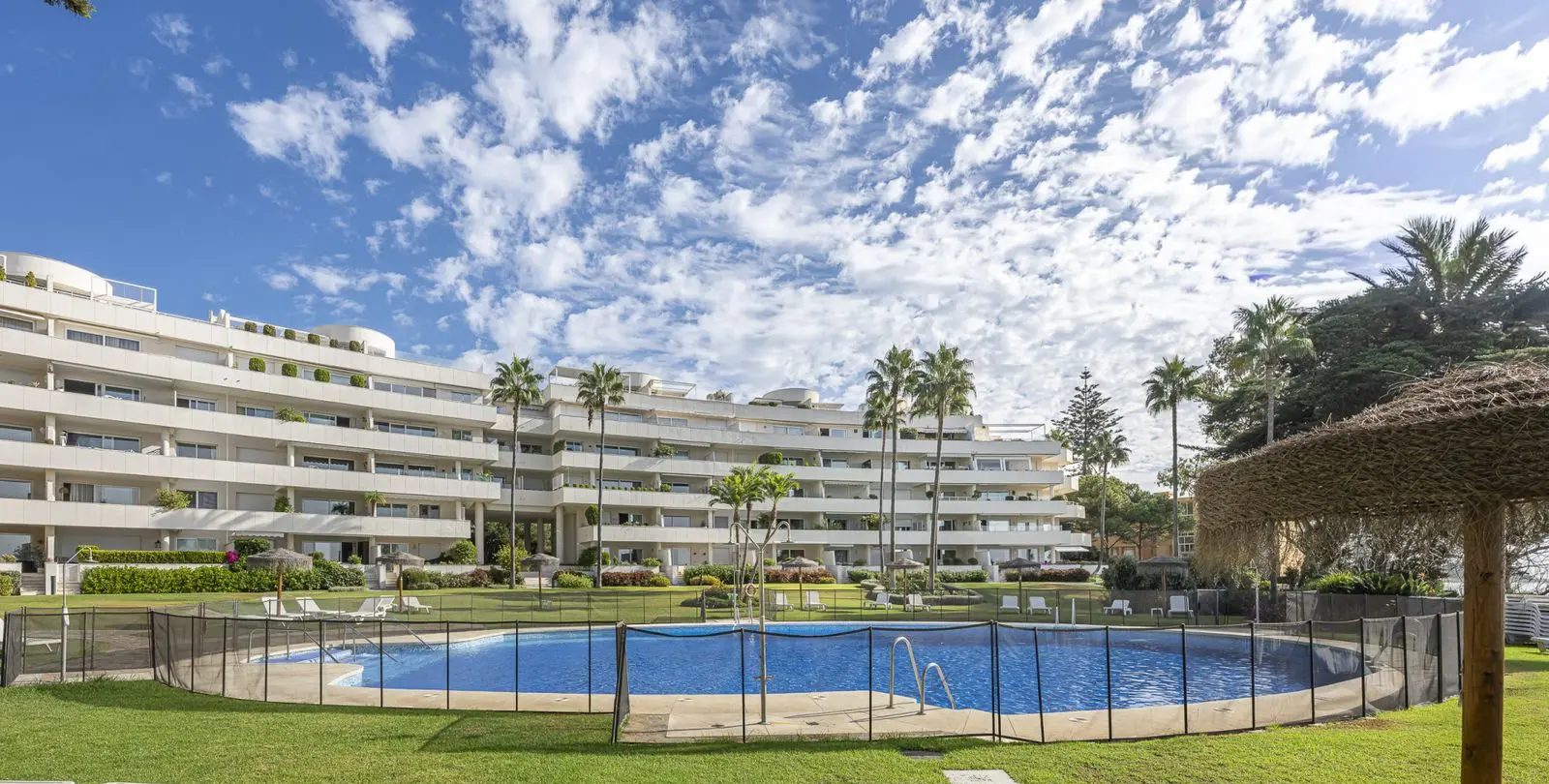 Sale of ground floor apartment in Estepona 5