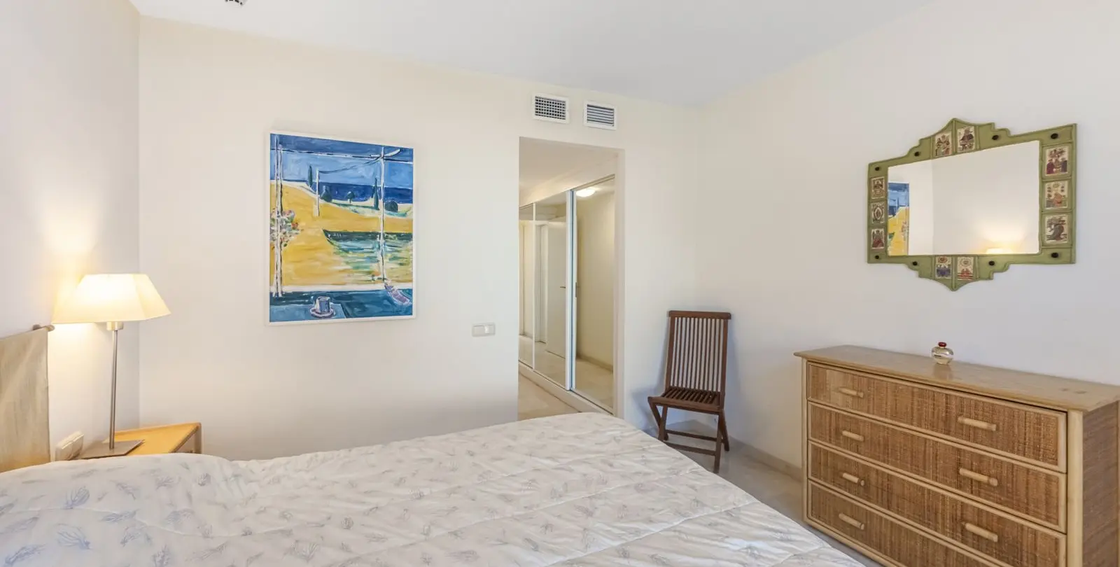 Sale of ground floor apartment in Estepona 21