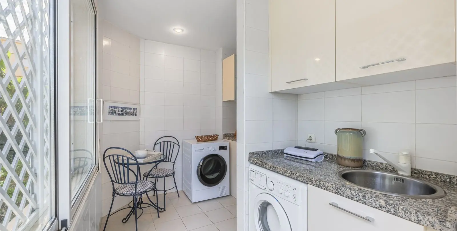 Sale of ground floor apartment in Estepona 32