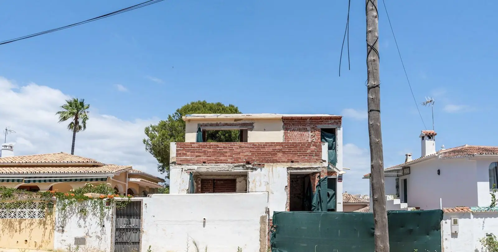 Sale of detached villa in Nueva Andalucía 1
