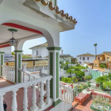Продажа  отдельно стоящей виллы в Hacienda Las Chapas