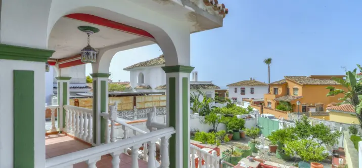 Продажа  отдельно стоящей виллы в Hacienda Las Chapas 1