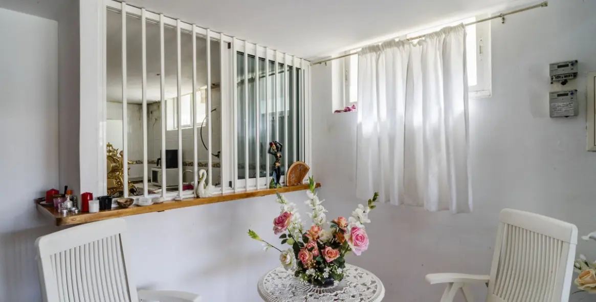 Sale of detached villa in Hacienda Las Chapas 9