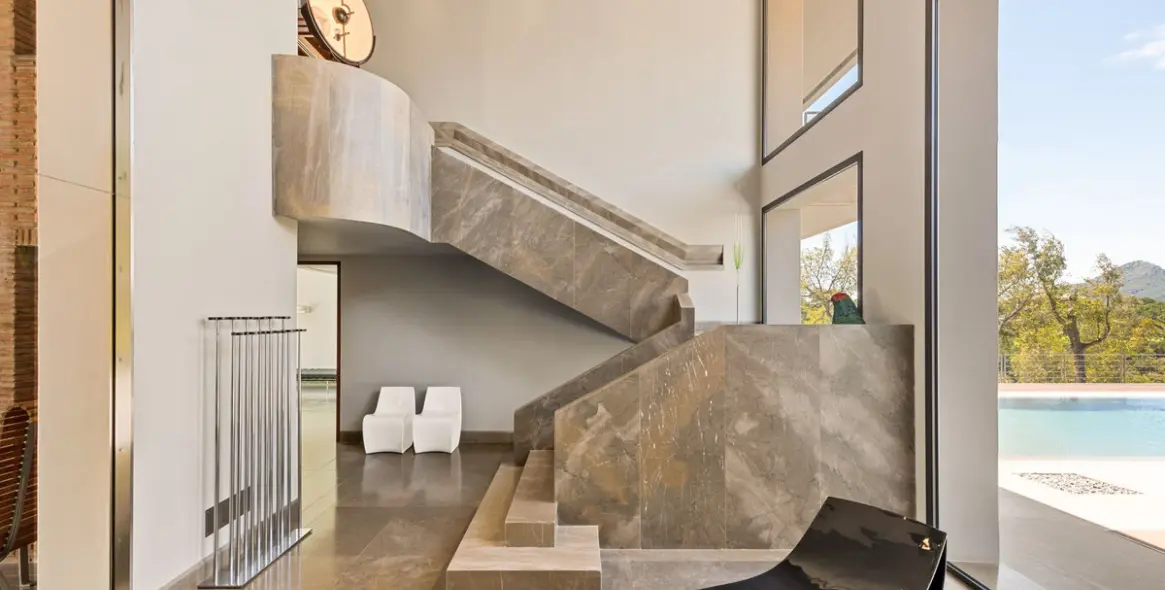 Продажа  отдельно стоящей виллы в La Zagaleta 3